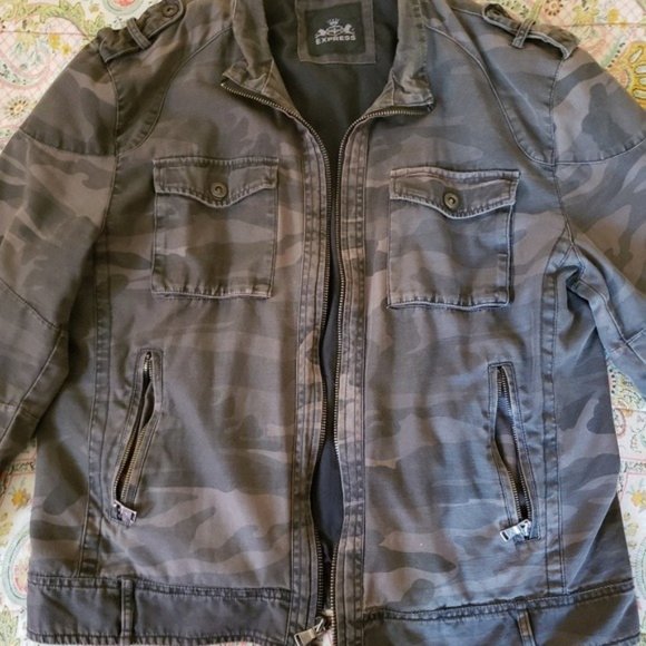Express Jacket - Picture 1 of 5